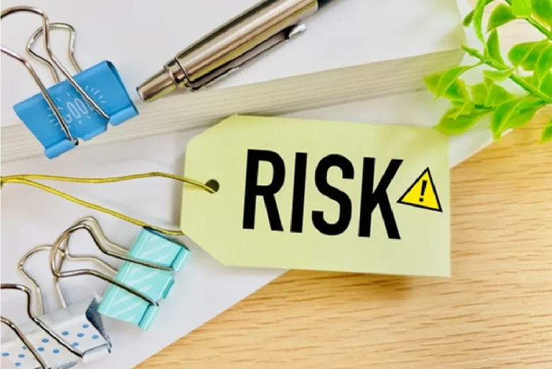 リスクを記載する