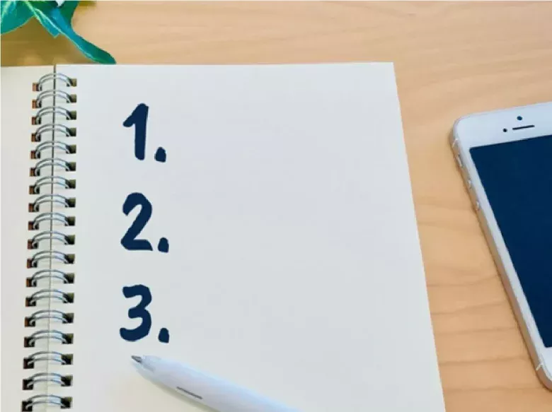 ノートに１２３の文字