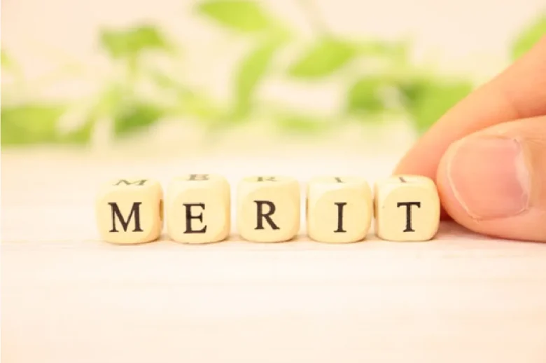 サイコロ　MERIT